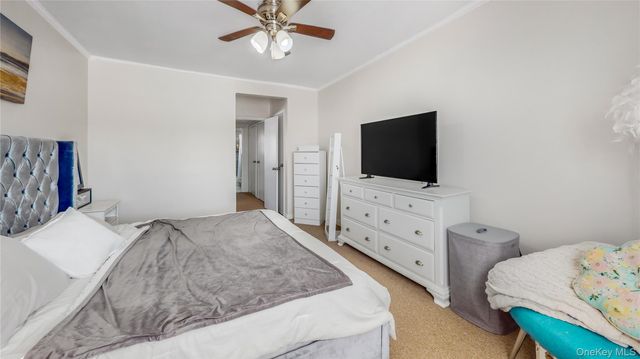 198-18 Pompeii Avenue 2, Hollis, NY 11423