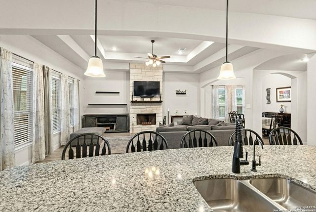 288 LILLY BLUFF, Castroville, TX 78009