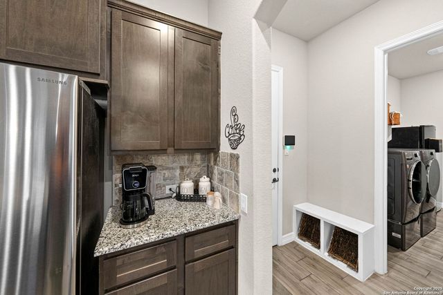 288 LILLY BLUFF, Castroville, TX 78009