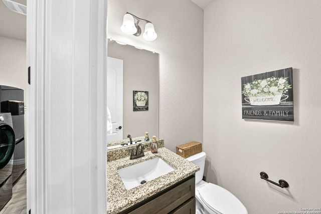 288 LILLY BLUFF, Castroville, TX 78009