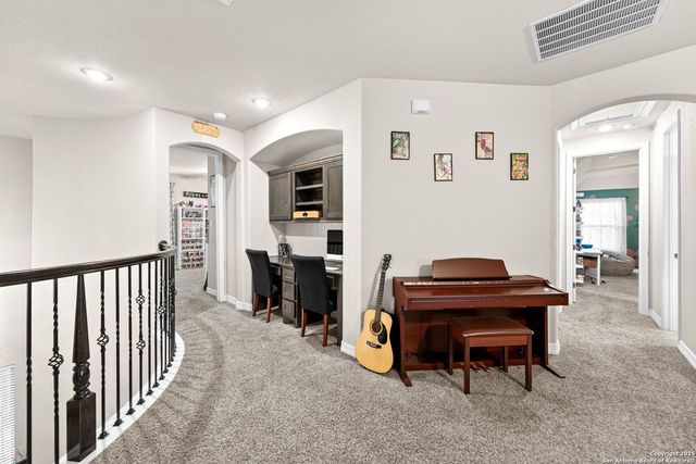 288 LILLY BLUFF, Castroville, TX 78009