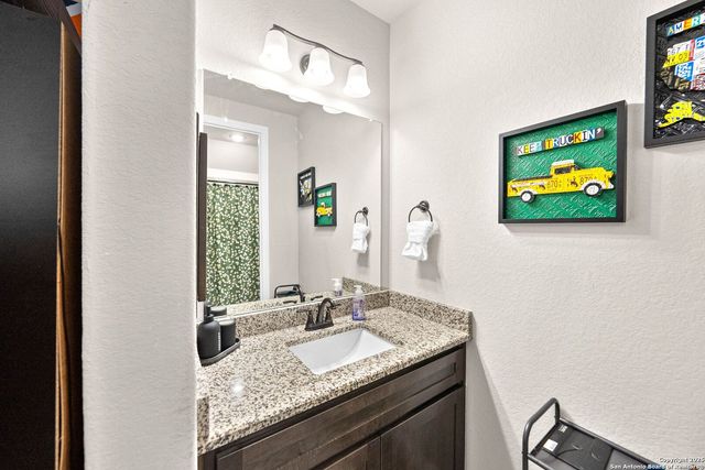 288 LILLY BLUFF, Castroville, TX 78009