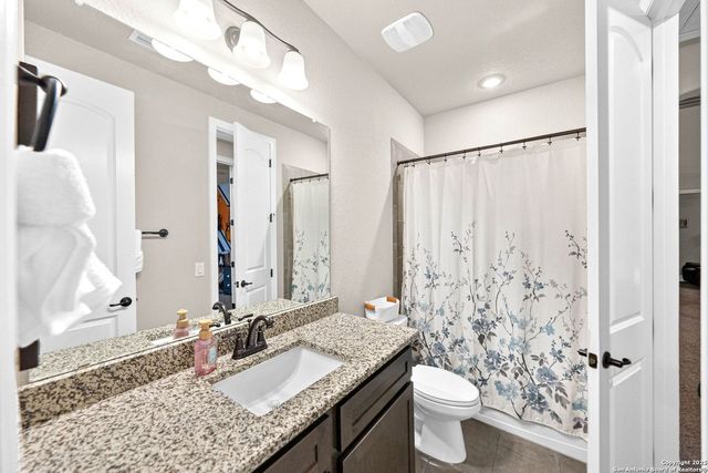 288 LILLY BLUFF, Castroville, TX 78009