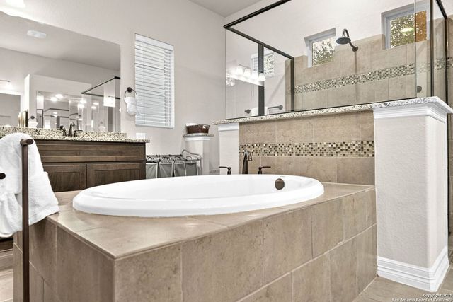 288 LILLY BLUFF, Castroville, TX 78009