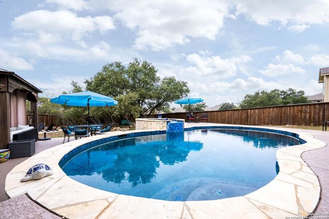 288 LILLY BLUFF, Castroville, TX 78009