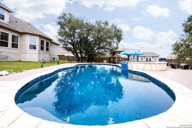 288 LILLY BLUFF, Castroville, TX 78009