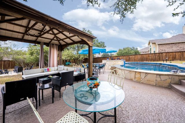 288 LILLY BLUFF, Castroville, TX 78009