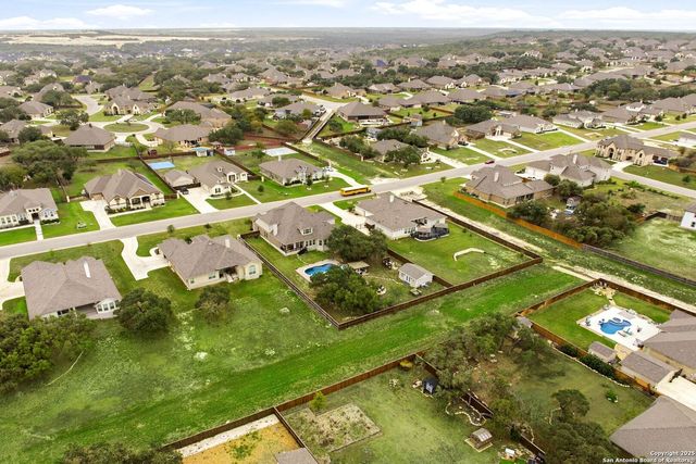 288 LILLY BLUFF, Castroville, TX 78009