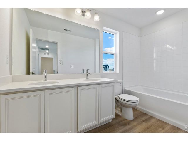 665 Muturu Rd, Johnstown, CO 80534