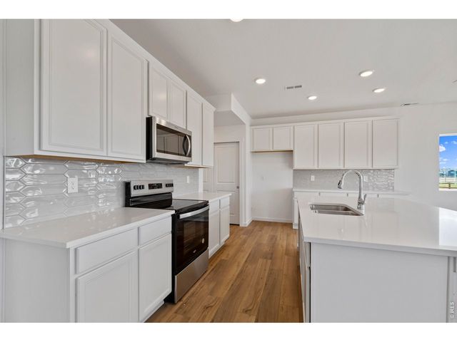 665 Muturu Rd, Johnstown, CO 80534