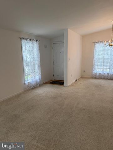 4 BIRCH CT, Mays Landing, NJ 08330