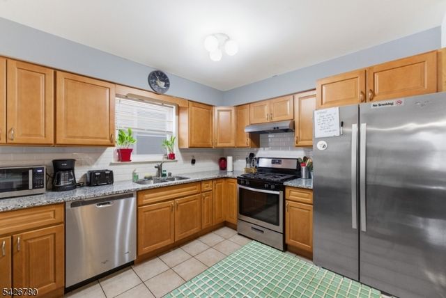 286 Mayor Gibson, Newark City, NJ 07104