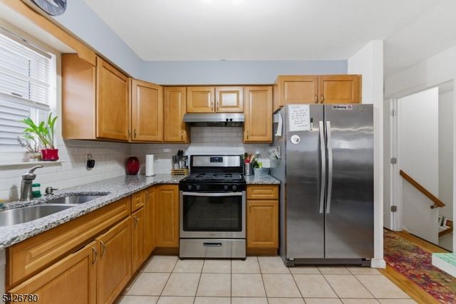 286 Mayor Gibson, Newark City, NJ 07104