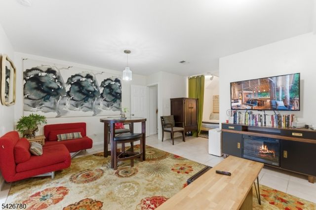 286 Mayor Gibson, Newark City, NJ 07104