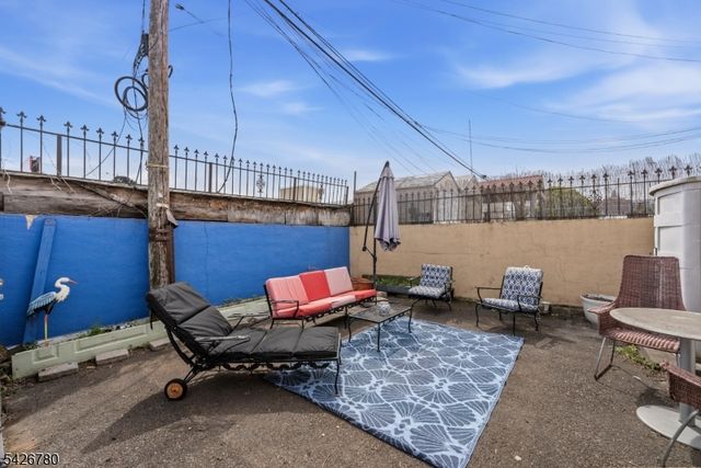 286 Mayor Gibson, Newark City, NJ 07104