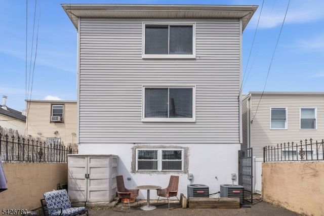 286 Mayor Gibson, Newark City, NJ 07104