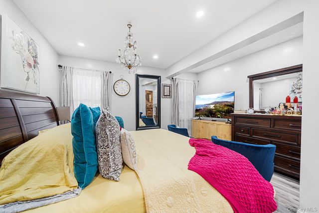 549 4th Street, Ronkonkoma, NY 11779