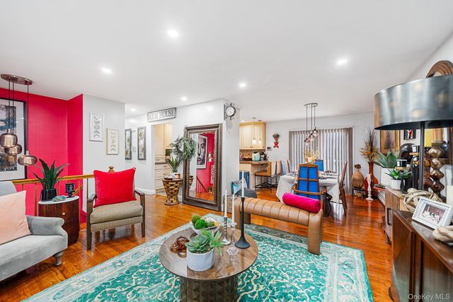 549 4th Street, Ronkonkoma, NY 11779