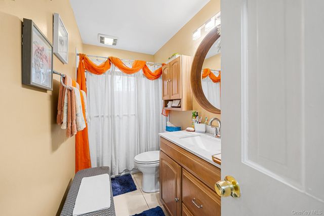 549 4th Street, Ronkonkoma, NY 11779