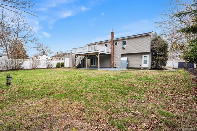 549 4th Street, Ronkonkoma, NY 11779