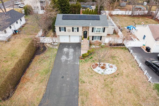 549 4th Street, Ronkonkoma, NY 11779