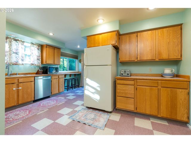 407 Ne 13TH St, Mc Minnville, OR 97128