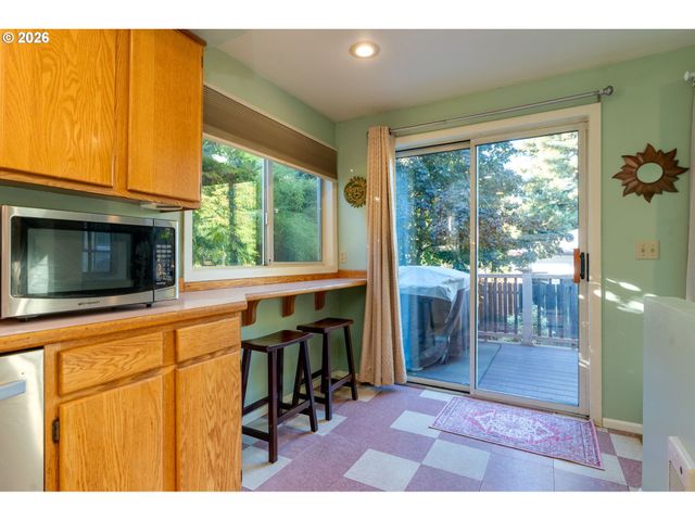 407 Ne 13TH St, Mc Minnville, OR 97128