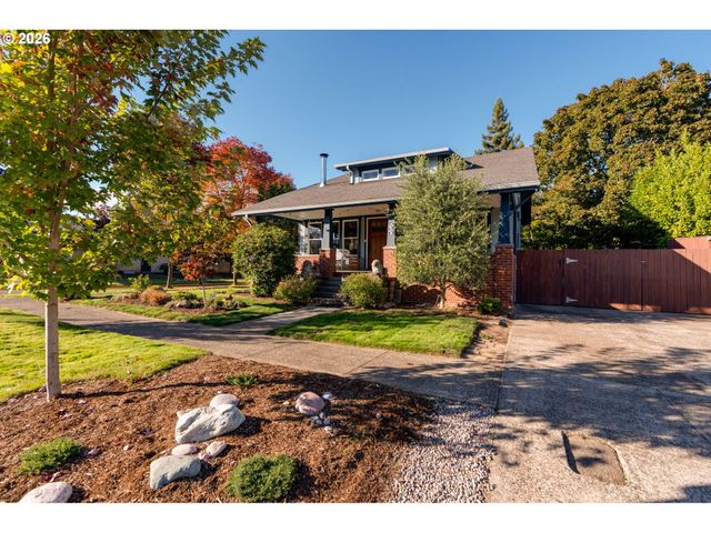 407 Ne 13TH St, Mc Minnville, OR 97128