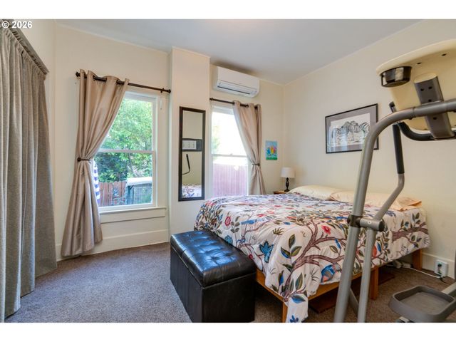 407 Ne 13TH St, Mc Minnville, OR 97128