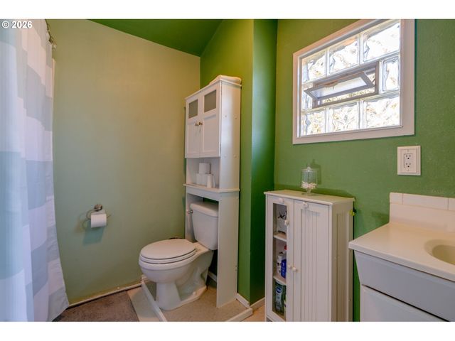 407 Ne 13TH St, Mc Minnville, OR 97128