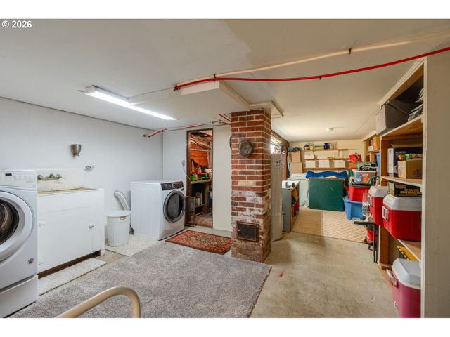 407 Ne 13TH St, Mc Minnville, OR 97128