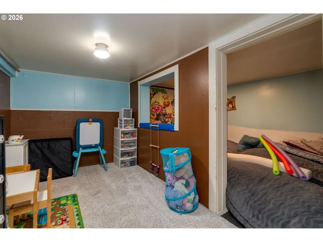 407 Ne 13TH St, Mc Minnville, OR 97128