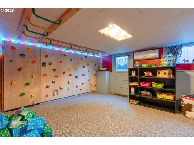 407 Ne 13TH St, Mc Minnville, OR 97128