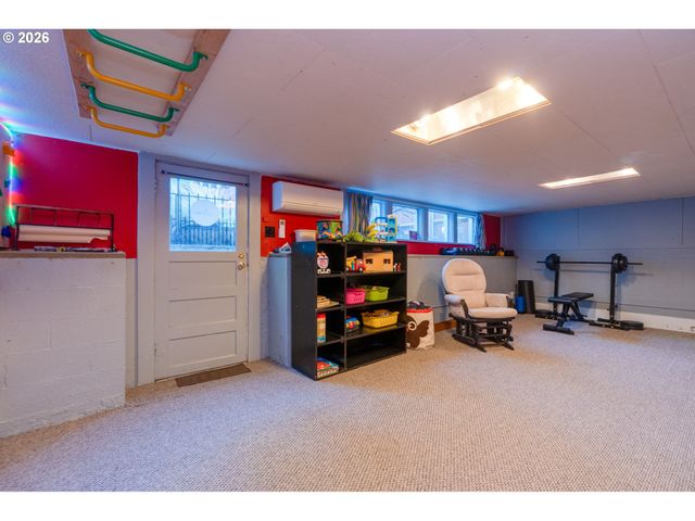 407 Ne 13TH St, Mc Minnville, OR 97128