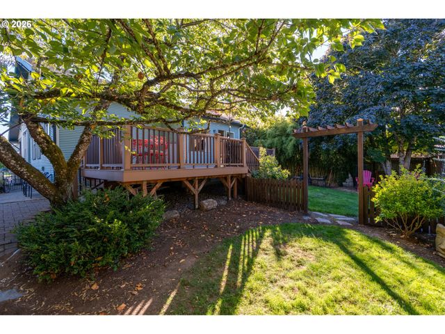 407 Ne 13TH St, Mc Minnville, OR 97128