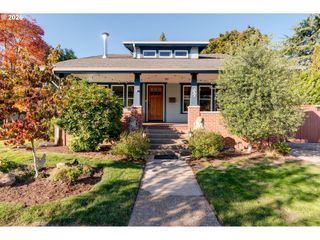 407 Ne 13TH St, Mc Minnville, OR 97128
