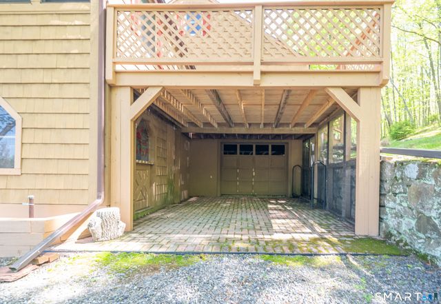 98 Miry Brook Road, Danbury, CT 06810