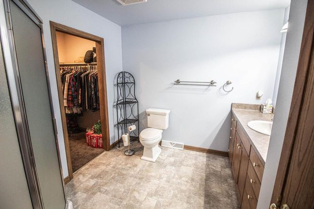W222N8150 Plainview PARKWAY, Lisbon, WI 53089