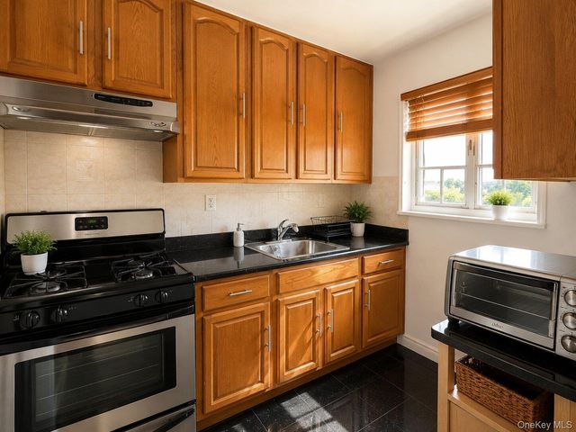 221-51 Manor Road Upper, Queens Village, NY 11427