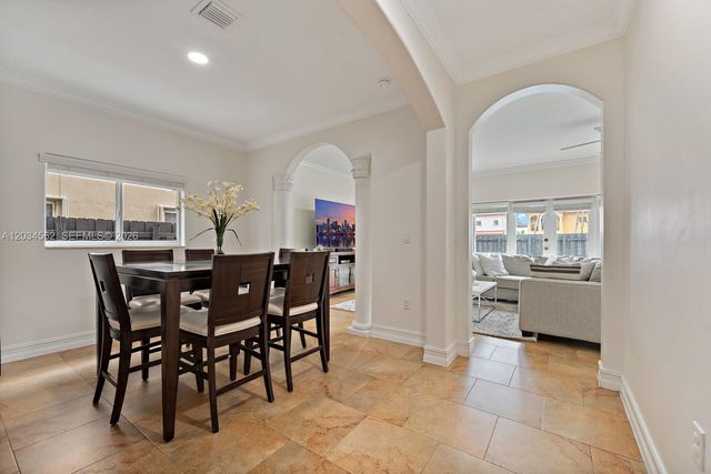 15651 SW 14th Street, Miami, FL 33194