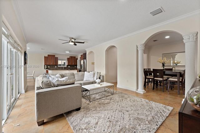 15651 SW 14th Street, Miami, FL 33194