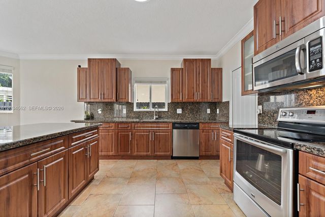 15651 SW 14th Street, Miami, FL 33194