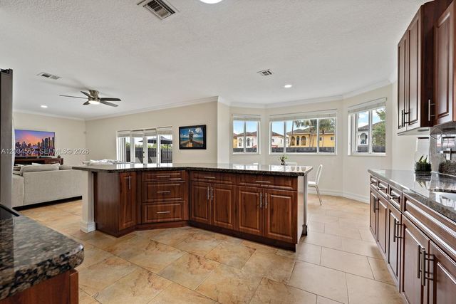 15651 SW 14th Street, Miami, FL 33194