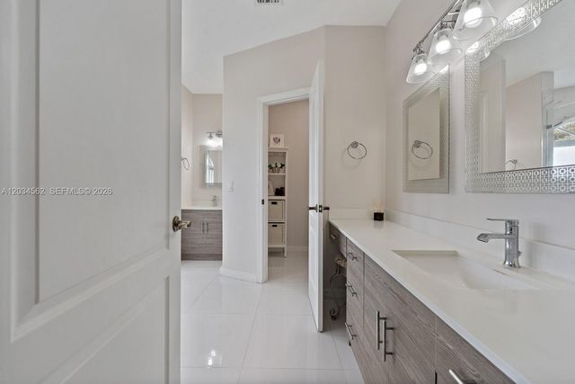 15651 SW 14th Street, Miami, FL 33194