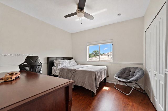 15651 SW 14th Street, Miami, FL 33194