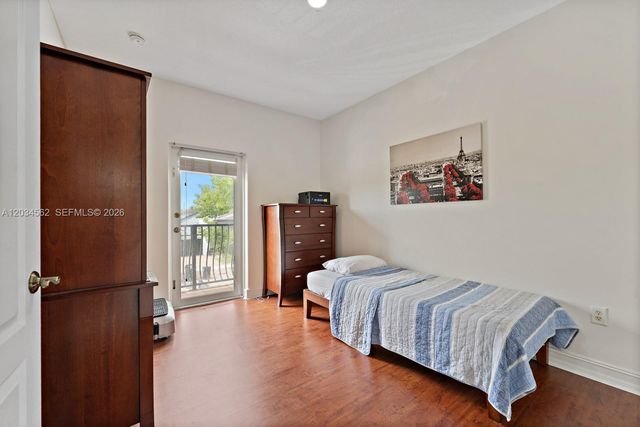 15651 SW 14th Street, Miami, FL 33194