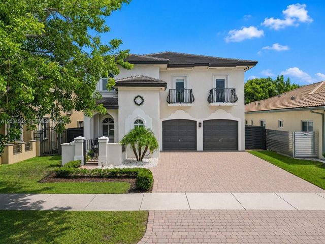 15651 SW 14th Street, Miami, FL 33194