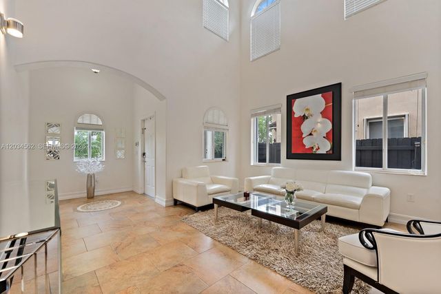 15651 SW 14th Street, Miami, FL 33194