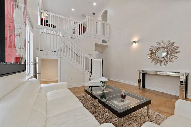 15651 SW 14th Street, Miami, FL 33194