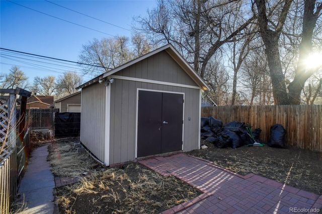 1025 E Boulder Street, Colorado Springs, CO 80903